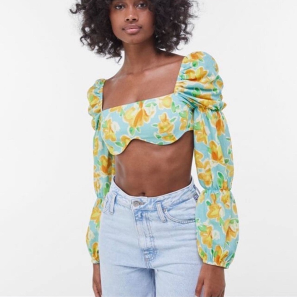 Bershka women’s blue Floral‎ Puff Sleeve Crop Top Long Sleeve Small NWT